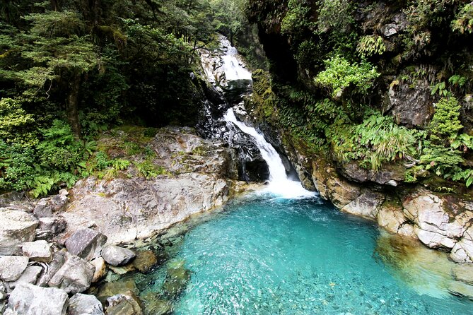 6 Day South Island New Zealand Private Tour from Auckland - Day 3: Lake Tekapo to Pukaki, Aoraki/Mt Cook, and an optional helicopter