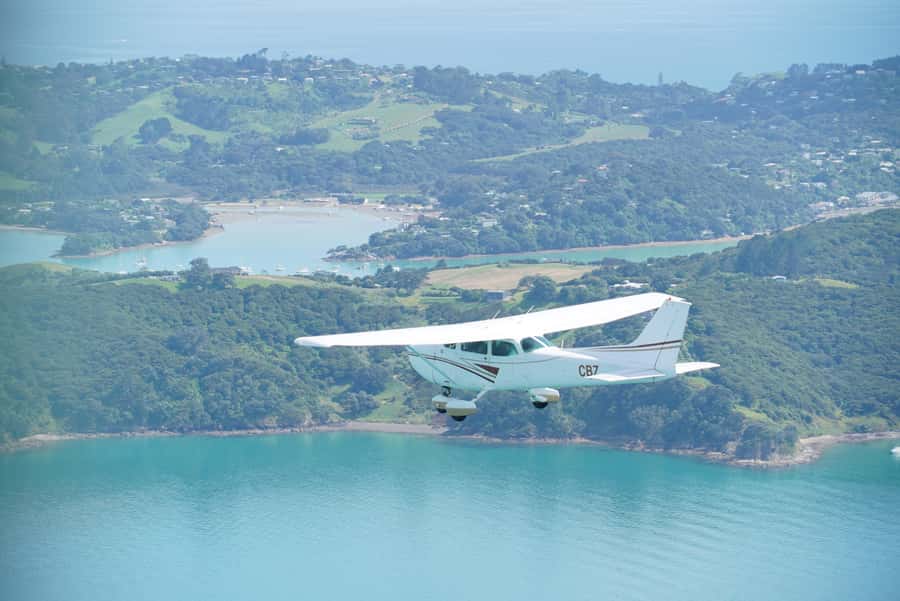 Auckland: Auckland City & Hauraki Gulf Scenic Flight - Why a 45-Minute Scenic Flight Works So Well Over Auckland