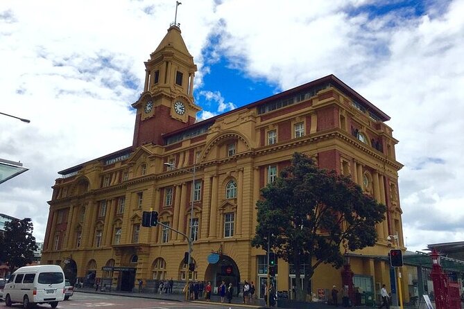 Auckland City Highlights Private Tour - Parnell and New Market Area: a stylish finish