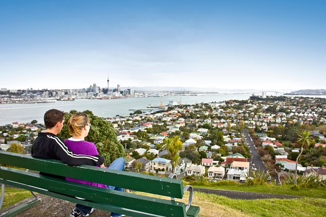 Auckland City Tour & Kumeu Wine Country Includes Wine Tastings & Lunch - Auckland City + Kumeu Wine Country: how this day tour is structured