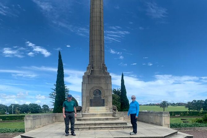 Auckland City Tour — One Day The Ultimate Auckland Experience - Mount Eden (Maungawhau): the volcano summit payoff