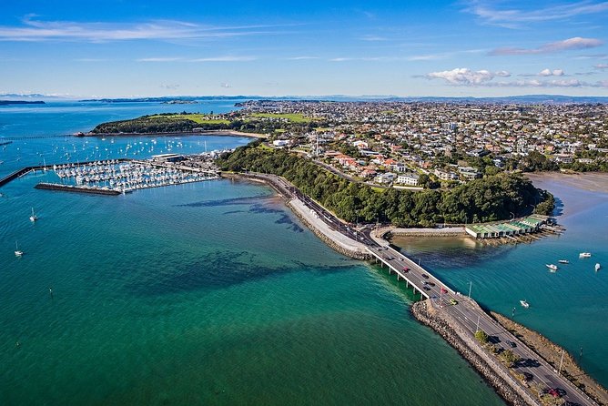 Auckland Coastal Experience - Small Group City & Beach Tour Incl. Wine Tasting - Key Highlights You’ll Actually Feel During the Day