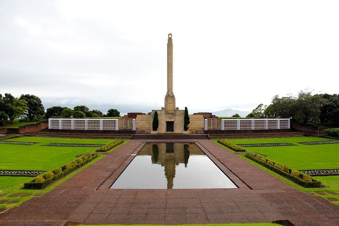 Auckland Coastal Experience - Small Group City & Beach Tour Incl. Wine Tasting - Bastion Point and Achilles Point: Skyline Photos with Real Stories