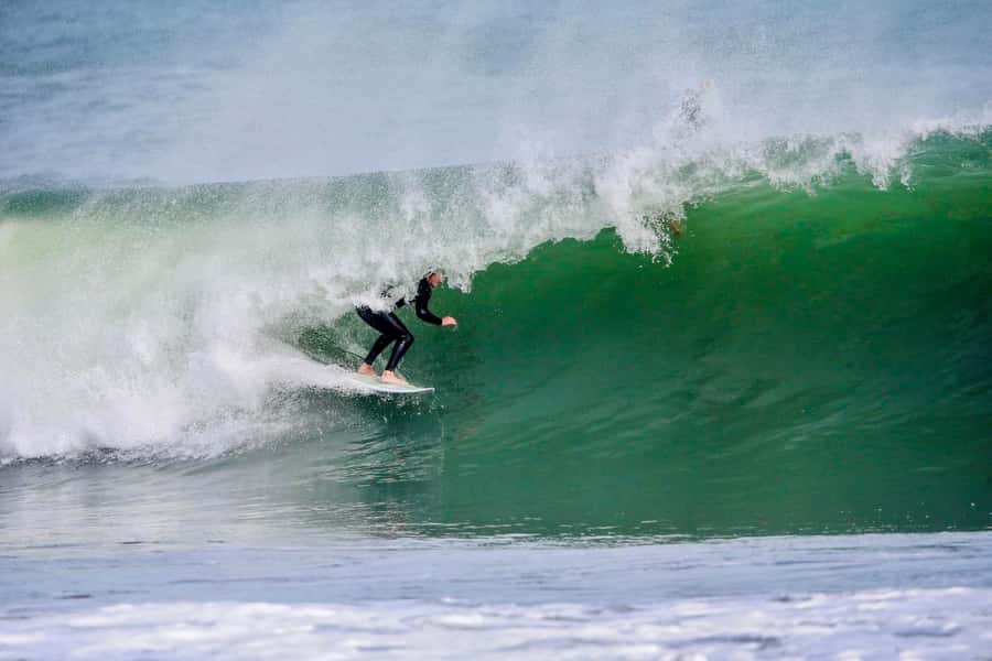 Auckland: Group Surfing Lesson with Muriwai Surf School - Learning the pop-up: where beginners usually need the most help