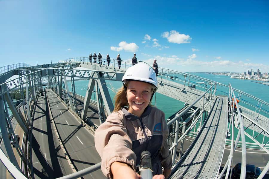 Auckland Harbor Bridge: Bridge Climb - Auckland Harbour Bridge Climb: What the experience is really like
