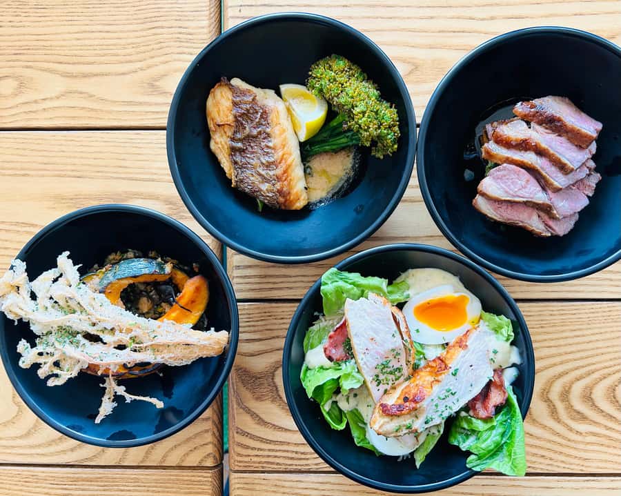 Auckland: Harbour Sailing Cruise with 3-Course Dinner - Drinks onboard: welcome sip now, bar anytime