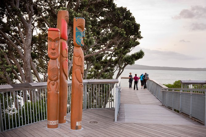Auckland Maori Tour - North Shore and Harbour Bridge: the fast way to get oriented
