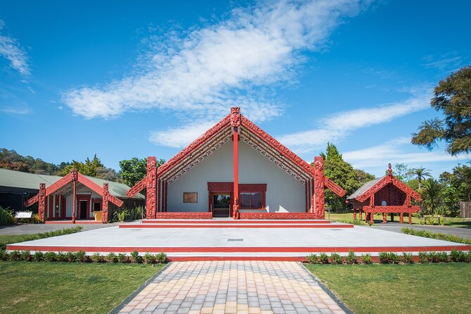 Auckland: Rotorua Te Puia with Haka & Polynesian Spa Small Group - The short Rotorua stop: what the 30 minutes can (and can’t) do
