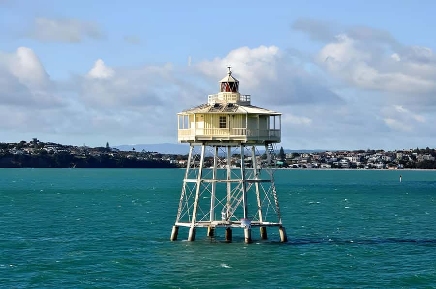 Auckland: Scenic Harbour Cruise with Live Commentary - Live Commentary: What You Gain and When to Adjust