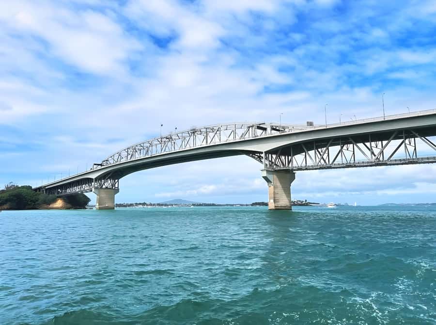 Auckland: Scenic Harbour Cruise with Live Commentary - The 90 Minutes You’ll Actually Use: What Happens on Board