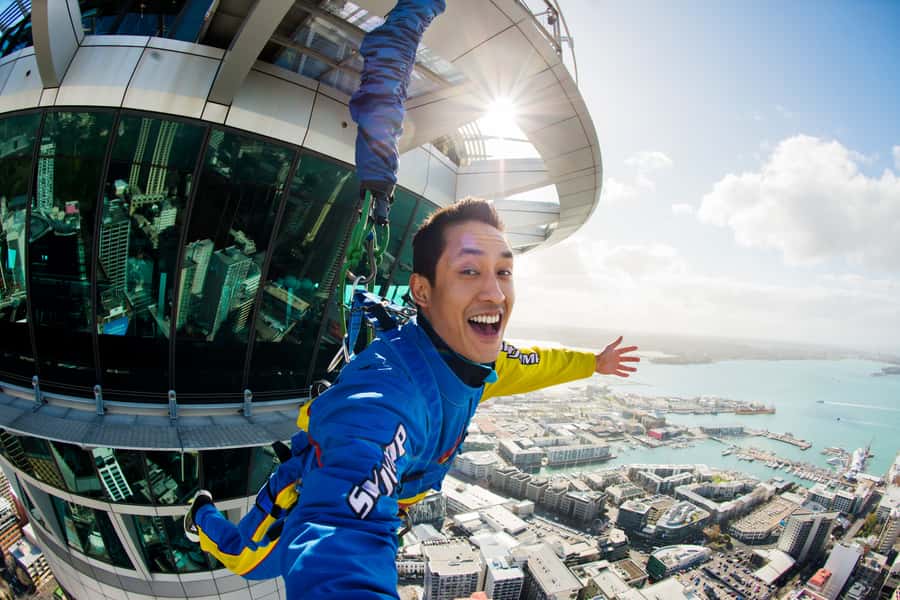 Auckland: SkyJump with Sky Tower Entry Ticket - Key points before you book