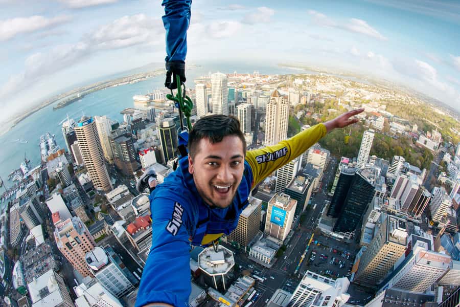 Auckland: SkyJump with Sky Tower Entry Ticket - Landing on your feet: why this feels easier on your body