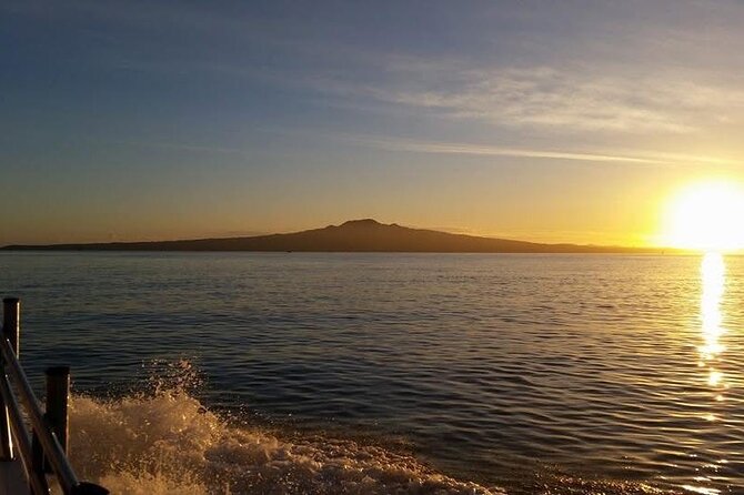 Auckland Sunset Harbour Cruise - Waitematā Harbour at sunset: how the skyline changes in real time
