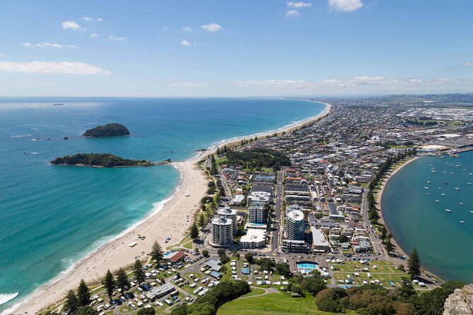 Cathedral Cove & Hot Water Beach with Lunch from Auckland - Cathedral Cove walk: how to enjoy the iconic cliffs without burning out