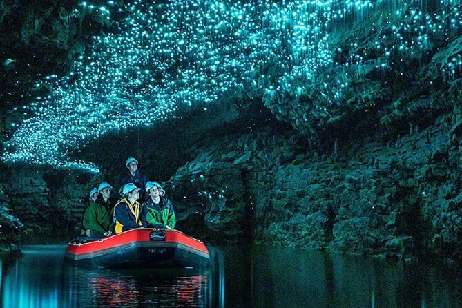 Hobbiton and Waitomo Caves Arrive in Comfort and Style - The ticket stress test: how this tour handles sold-out pressure