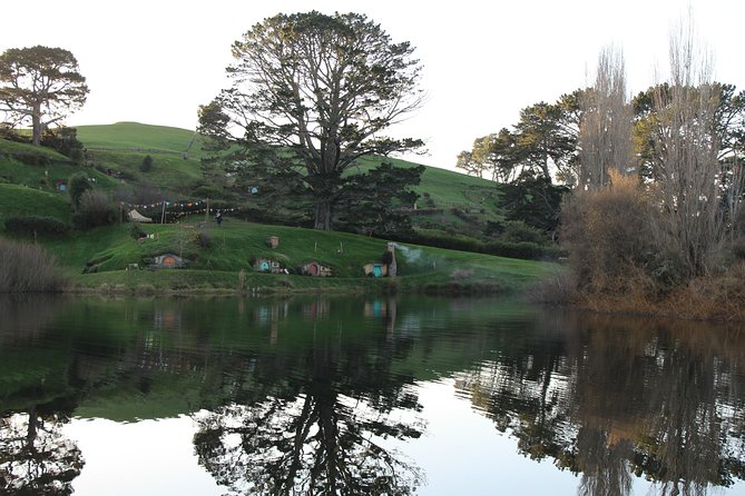 Hobbiton and Waitomo Caves from Auckland - Smaller Group - Auckland to Hobbiton and Waitomo: what a 13-hour day really looks like