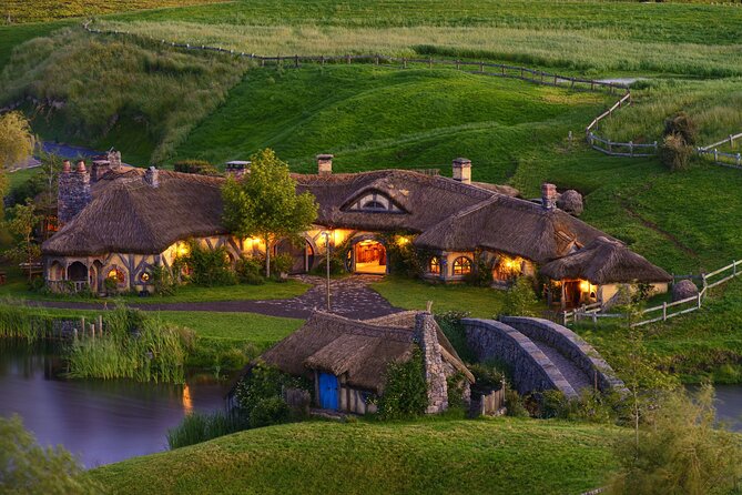 Hobbiton Movie Set and Hamilton Gardens Small Group-from Auckland - Should you book this Hobbiton and Hamilton Gardens tour?