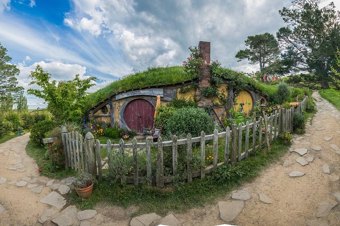 Hobbiton Movie Set Small Group Fully Guided Day Tour from Auckland - Practical tips for a smoother Hobbiton day