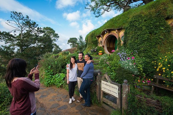 Hobbiton Movie Set Small Group Tour from Auckland - Key things to know before you go