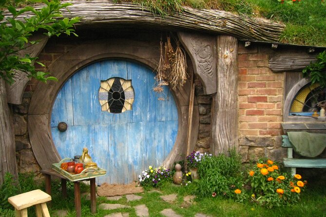 Hobbiton Movie Set Small Tour from Auckland - Green Dragon Inn: the included drink and why it works