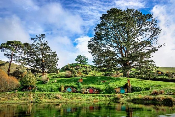Hobbiton Movie set & Waitomo Caves Small Group Tour From Auckland - Price and What You Actually Get for NZ$279.26
