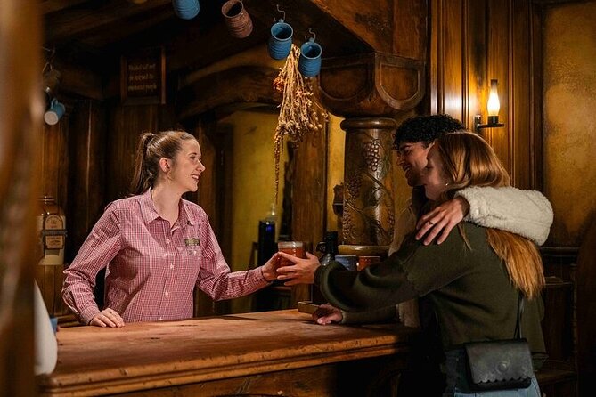 Hobbiton Movie Set & Waitomo Glow Worm Caves Private Tour - Comfort and Included Meals: Food Beats “I’ll Grab Something Later”