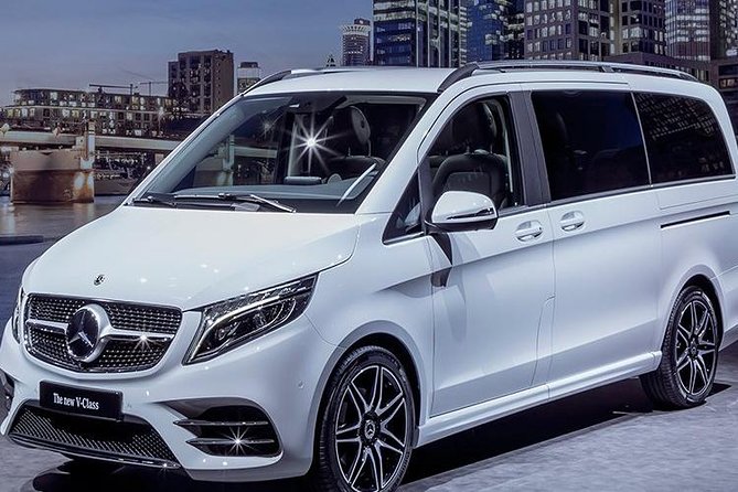 Luxury Airport transfers in Auckland - Why this Auckland airport transfer feels like a reset button