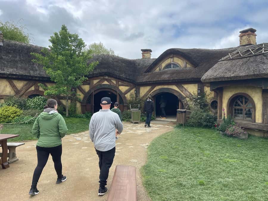 Magical Hobbiton & Waitomo Caves Small Group from Auckland - Is the price ($248) worth it for what you get?