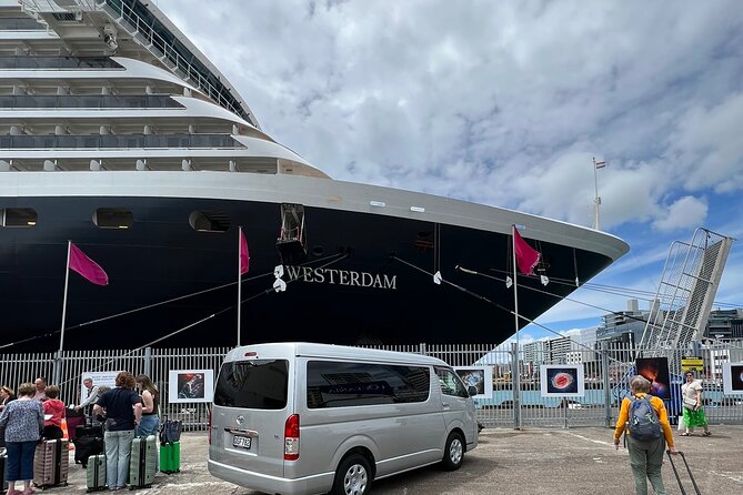 Premium Private Auckland Airport Transfer – Door to Door - Should You Book It? My Take