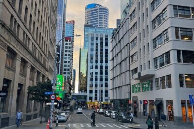 Private Auckland City Tour Including Auckland Tour House Visit - Stop 2: Cliff Road Stroll to Achilles Point Over St Heliers Bay