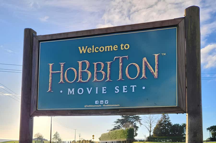 Private Hobbiton & BlueSprings & Redwood forest fromAuckland - From Auckland to Hobbiton and Rotorua: how this day works