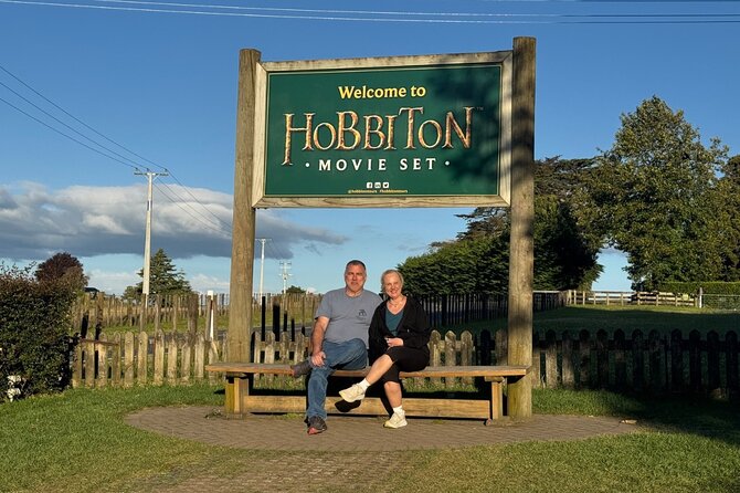 Private Tour: Hobbiton Movie Set, Rotorua Mud Pool & Treewalk - How this private North Island plan hits the right balance