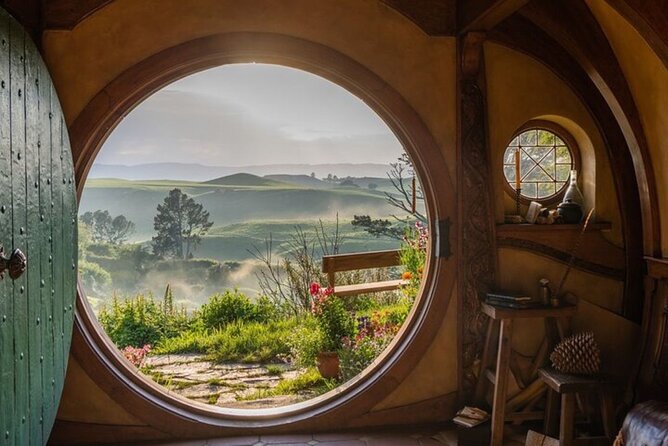 Private Tour: Hobbiton Movie Set, Rotorua Mud Pool & Treewalk - Should you book this Hobbiton and Rotorua private tour?