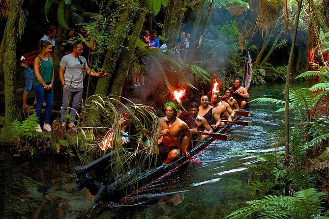 Rotorua Cultural & Geothermal Small Group Tour From Auckland - The guide makes or breaks it: what the best ones do