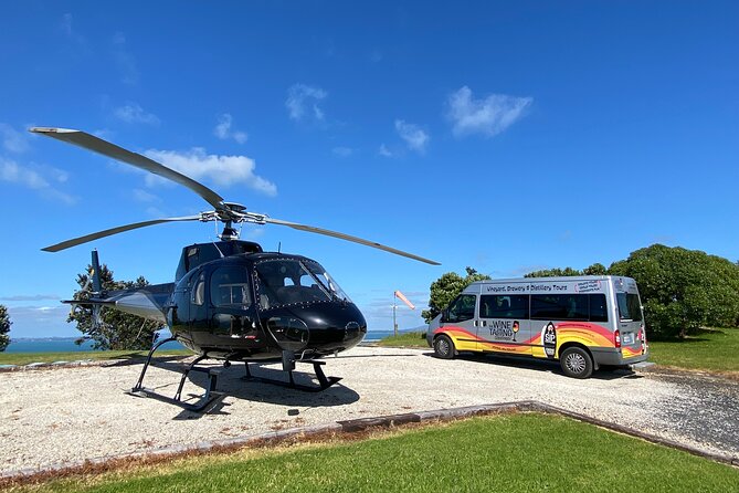 Sip & Savour through Waiheke Island (11 guests max) - Time for shops and the beach: when the day allows it
