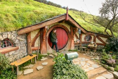 Small-Group Hobbiton Tour from Auckland with Party Marquee Lunch - Hobbiton walking tour: 44 hobbit holes, Bilbo’s world, and film-photo stops