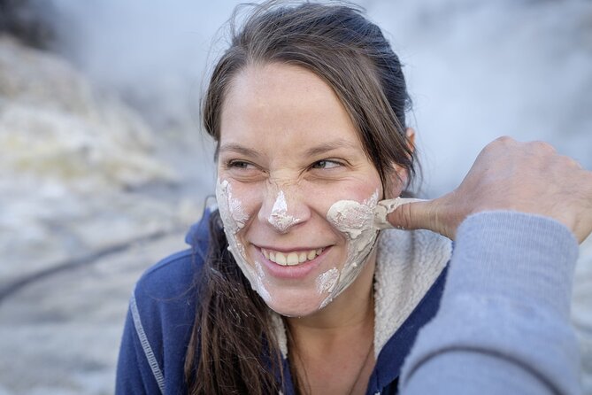Te Puia & Hells Gate incl. Mud Spa Experience Private Tour - Sulphur spa and the cool plunge: how to make it feel good