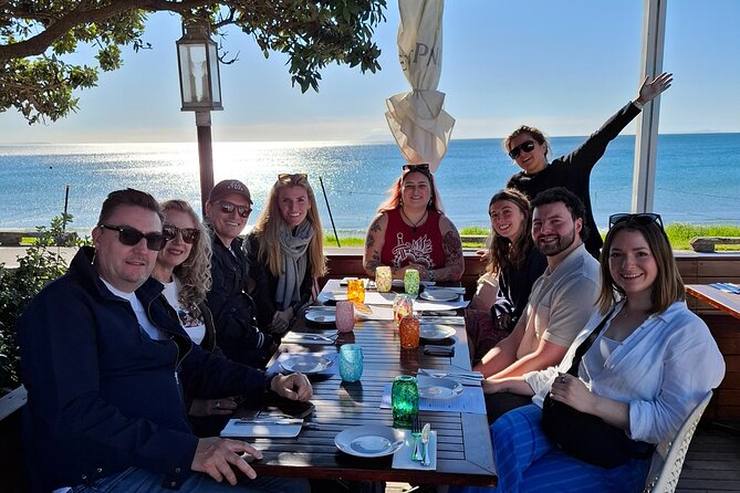The Boutique Experience: Waiheke Best Cellar Tour (11 guests max) - Lunch at the vineyard or beach-side spot: what to expect (and what it costs)