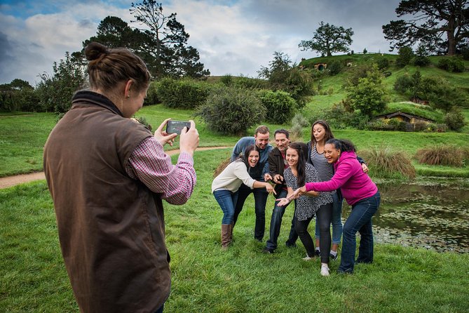 The Hobbiton Movie Set Small-Group Guided Tour from Auckland - A 6:00 am start with a payoff at Hobbiton
