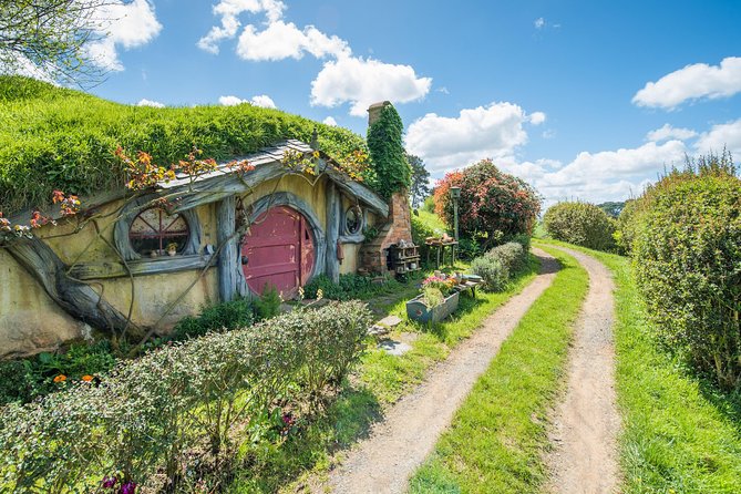 The Hobbiton Movie Set Small-Group Guided Tour from Auckland - Price and value check: what $204.79 includes