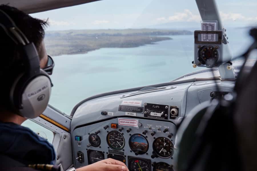 Waiheke Island: 30-Minute Scenic Flight - Rangitoto, the Waitematā Harbour, and Auckland city views