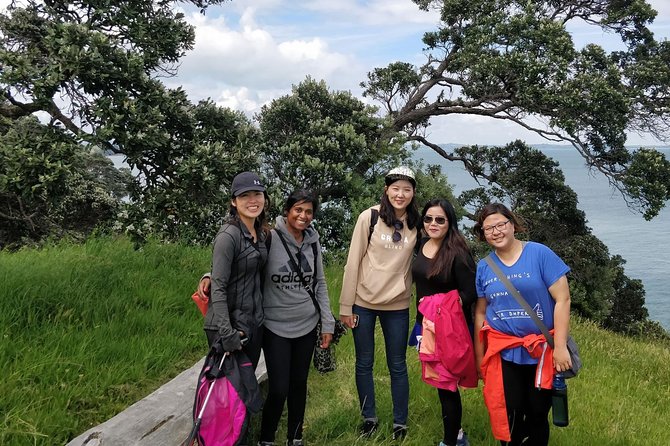 Waiheke Island Double Headland Coastal Walk - Oneroa lunch: the pause that keeps the hike enjoyable