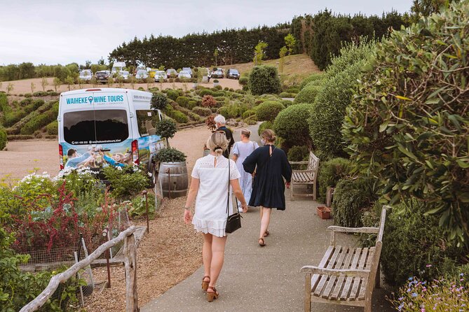 Waiheke Island: Taste&Graze Whisky Cellar Tour, Food, Olive Oil - Batch Winery lunch: wine glass plus a bespoke platter