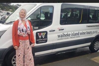 Waiheke island Wine Tours - PREMIUM wine tasting MAX 11 clients ! - Getting to Waiheke: timing the ferry without stressing